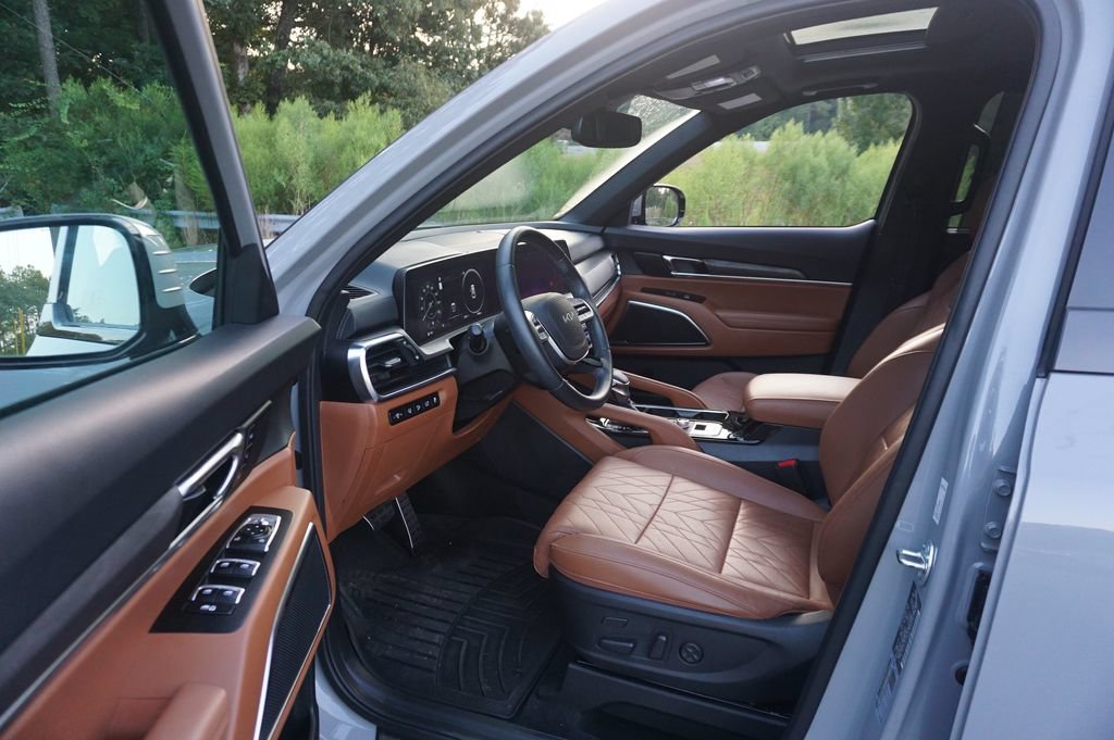 Used 2024 Kia Telluride SX X-Line AWD/4WD image 2