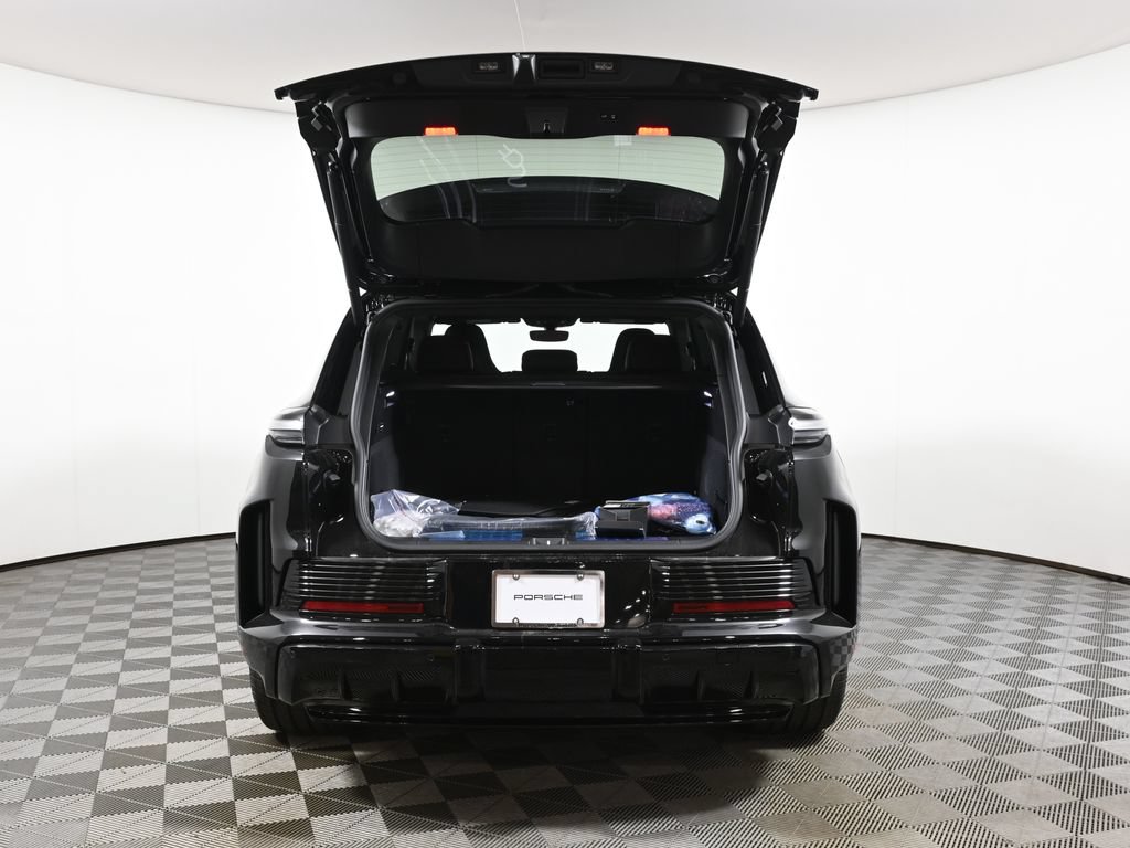 New 2026 Porsche Cayenne Turbo AWD/4WD image 43