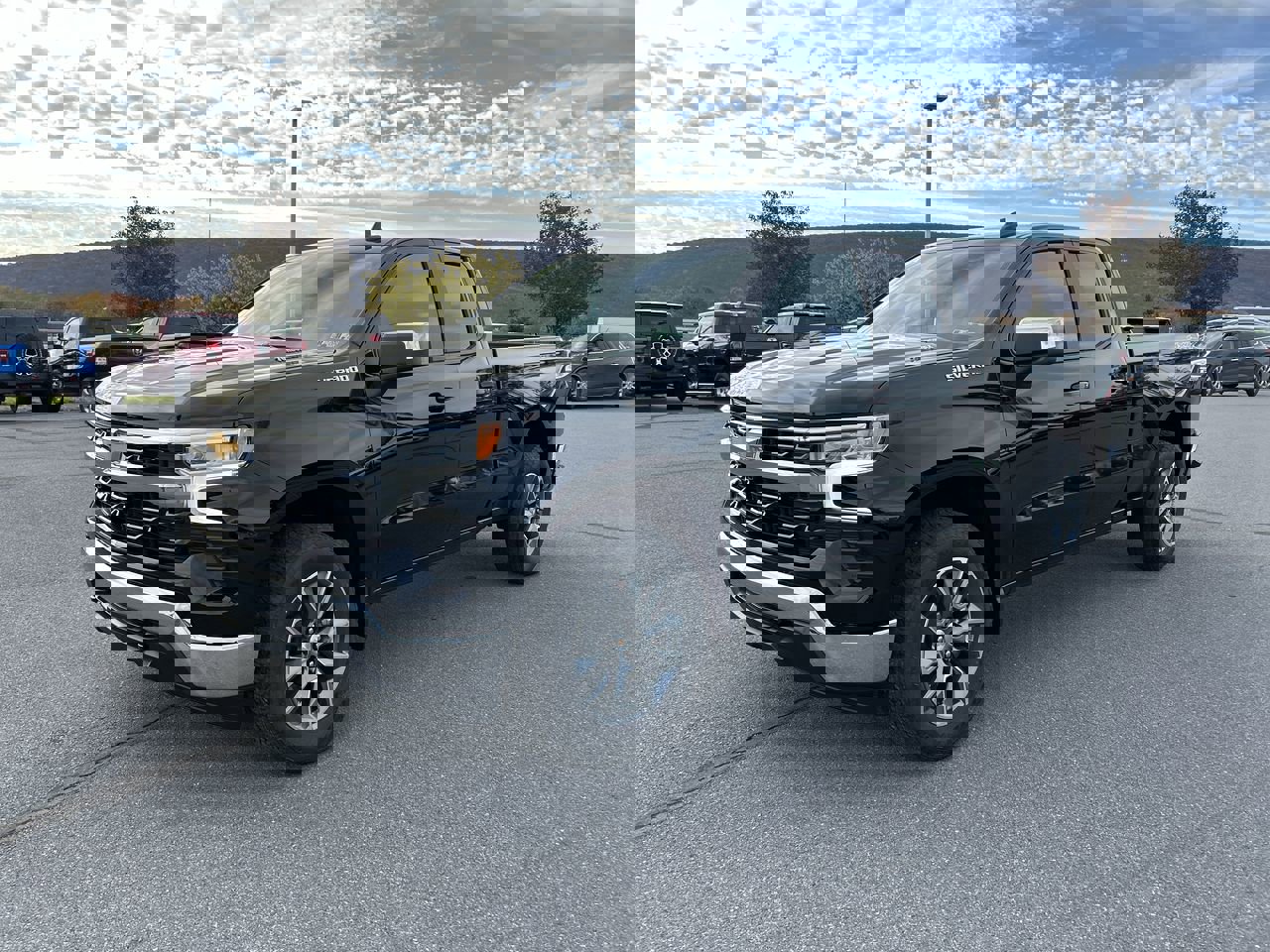 New 2026 Chevrolet Silverado 1500 LT image 3