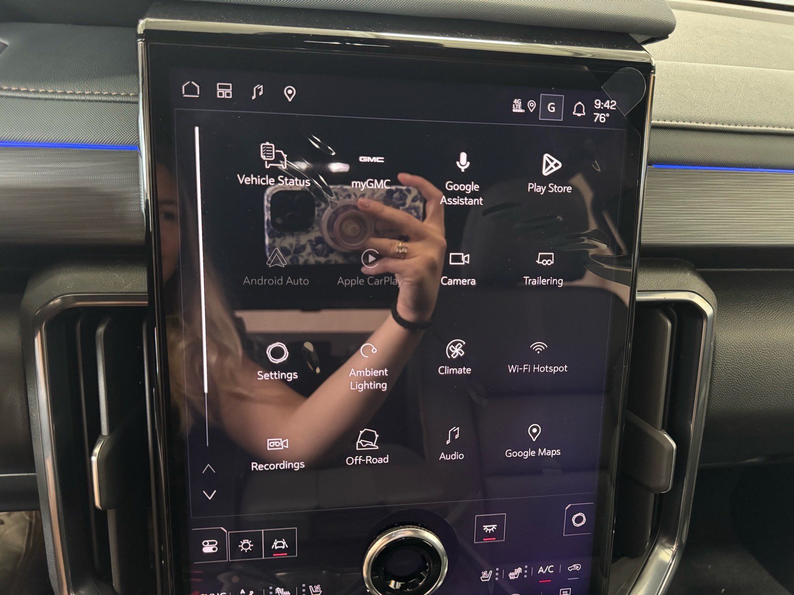 New 2027 GMC Acadia AT4 w/ Luxury Package AWD/4WD image 26