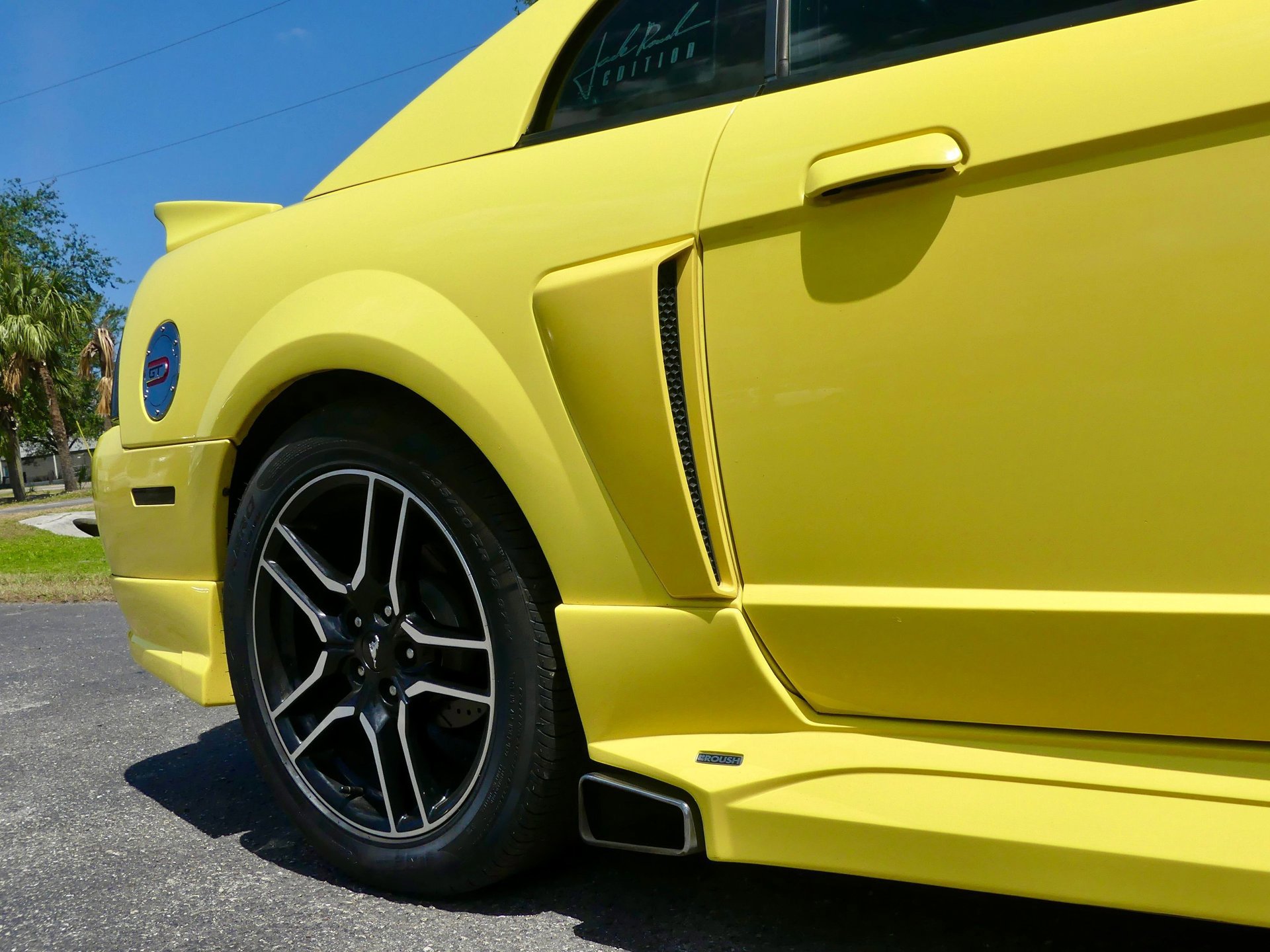 Used 2001 Ford Mustang GT image 92