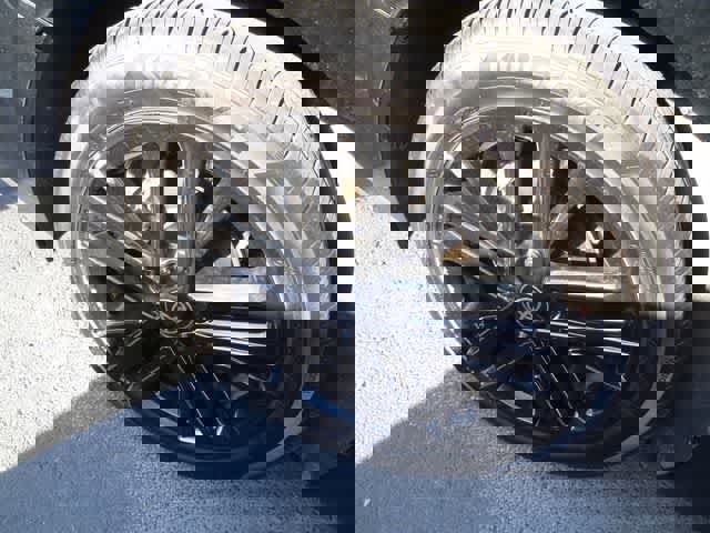 Used 2025 Toyota Camry SE image 10