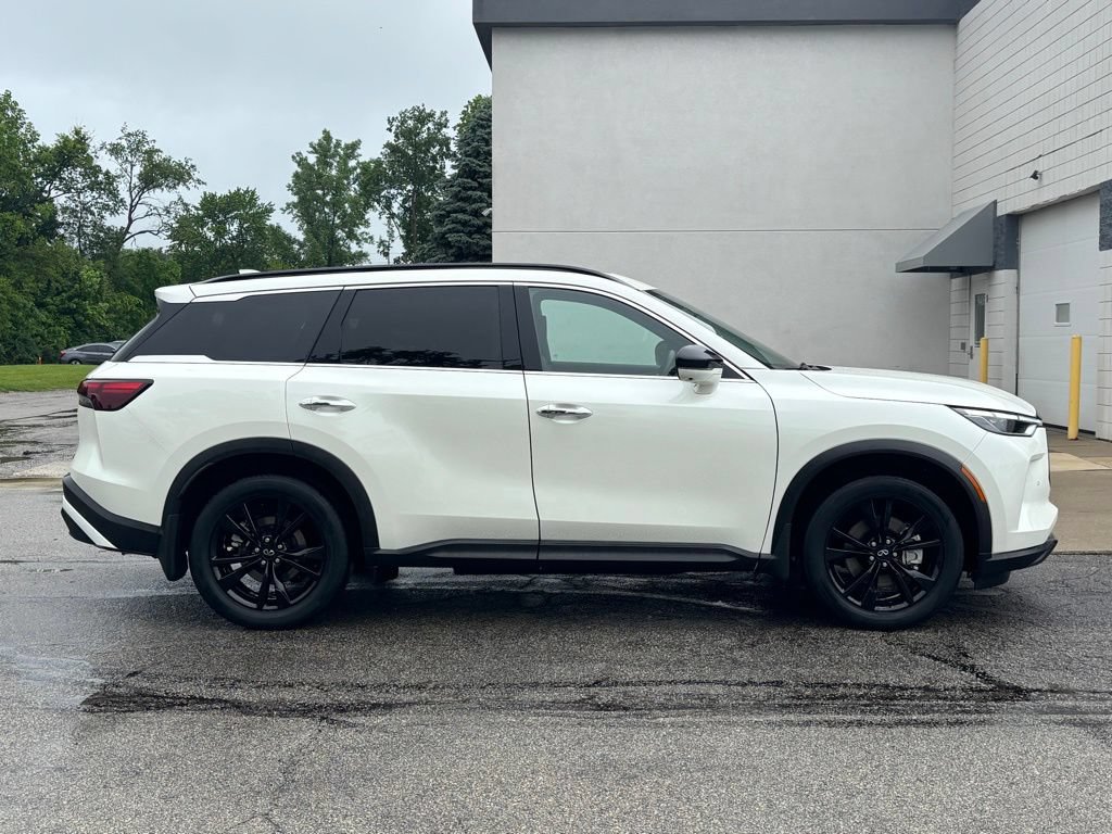 Used 2025 INFINITI QX60 Luxe w/ Black Edition AWD/4WD image 2