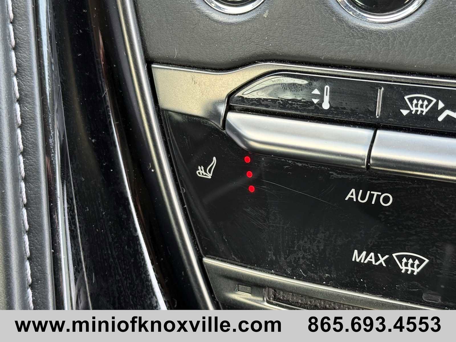 Used 2019 Aston Martin DB11 AMR image 22