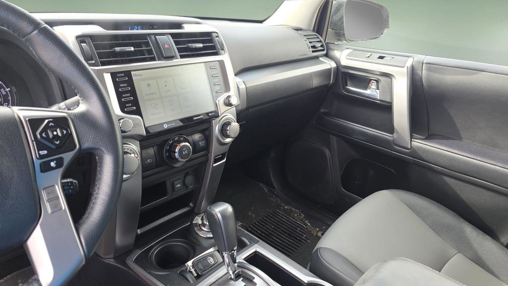 Used 2022 Toyota 4Runner SR5 Premium image 25