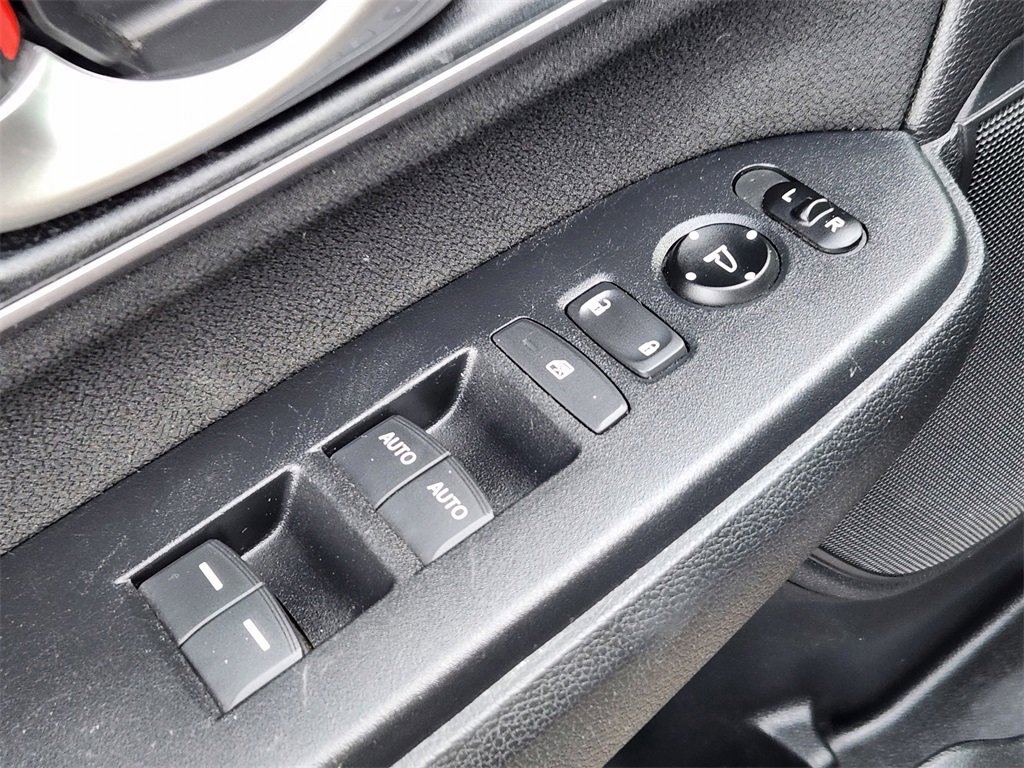 Used 2017 Honda CR-V EX image 16