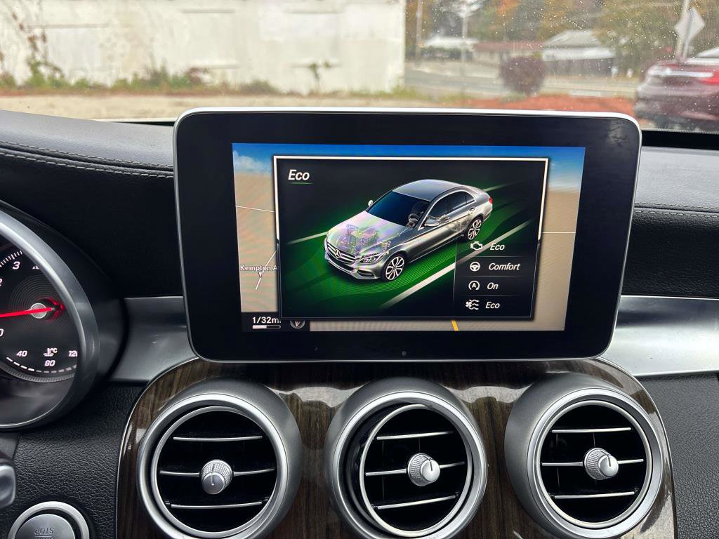 Used 2015 Mercedes-Benz C 400 4MATIC image 28