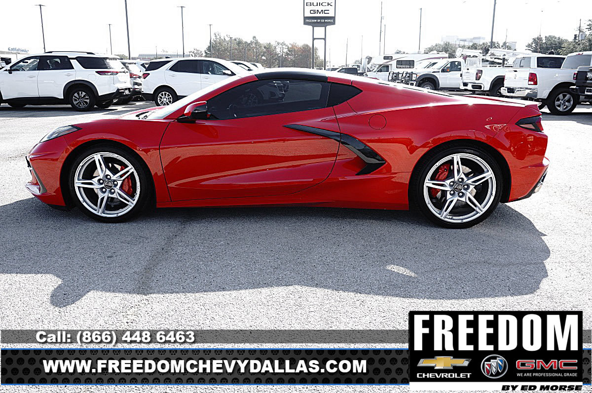 Certified 2022 Chevrolet Corvette Stingray Preferred Cpe w/ 2LT RWD image 4