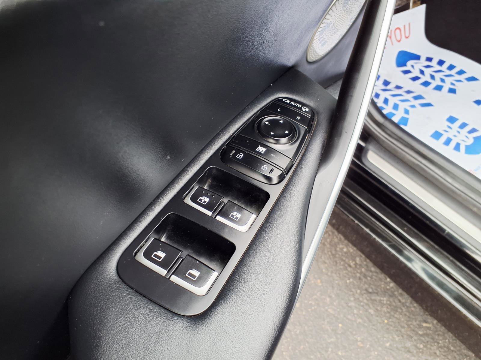 Used 2019 Kia Stinger GT2 image 21