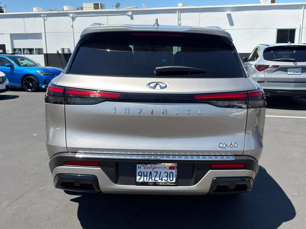 Used 2023 INFINITI QX60 Luxe w/ Cargo Package FWD image 9
