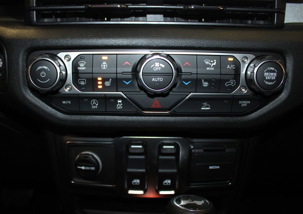New 2026 Jeep Wrangler Sport AWD/4WD image 17