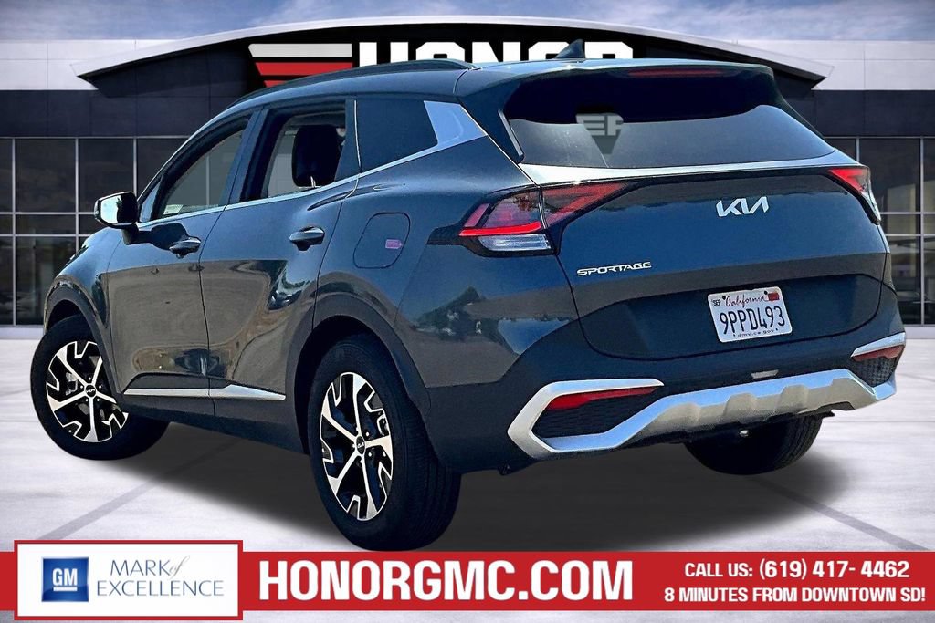 Used 2025 Kia Sportage EX w/ Premium Package FWD image 4