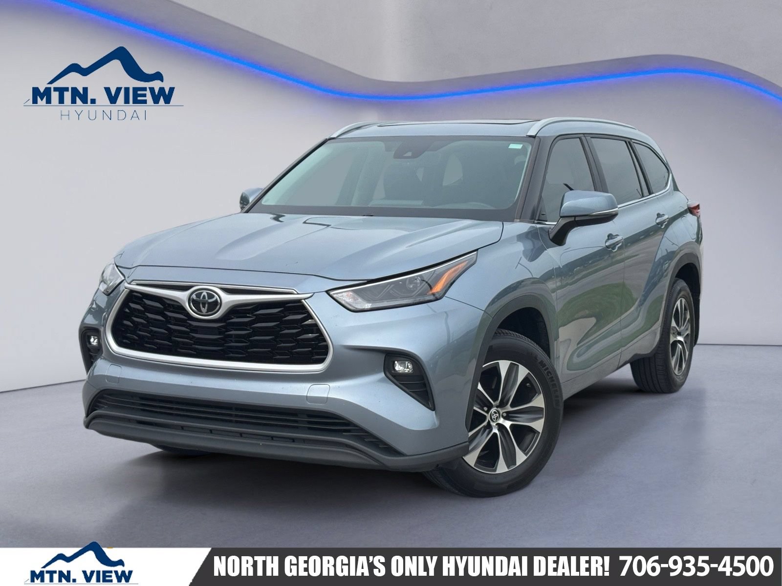 Used 2023 Toyota Highlander XLE