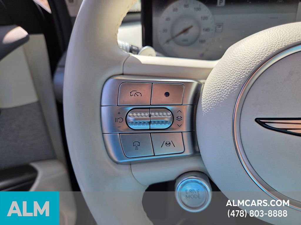 Used 2025 Genesis GV60 RWD image 25