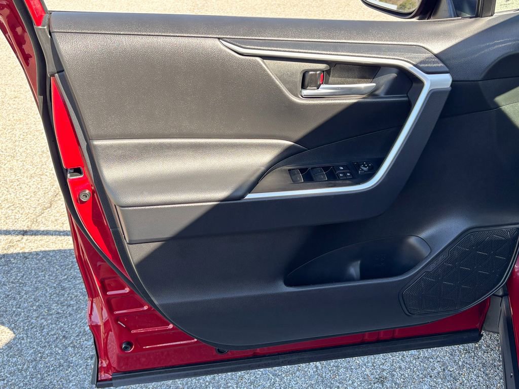 Certified 2025 Toyota RAV4 XLE image 16