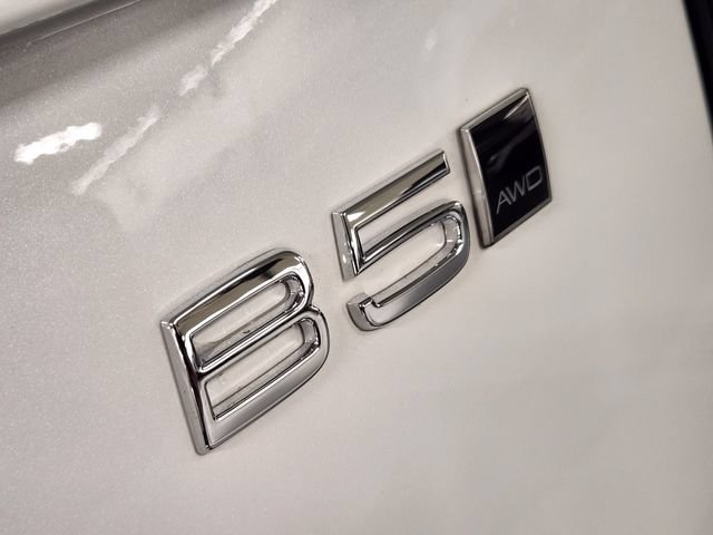 New 2026 Volvo XC90 B5 Core AWD/4WD image 13