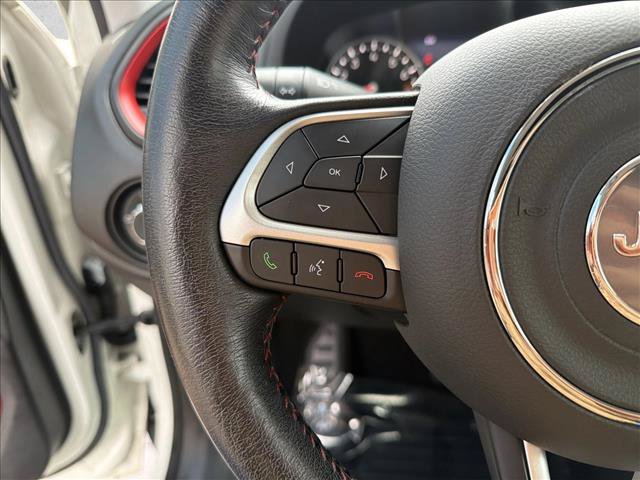 Used 2019 Jeep Renegade Trailhawk AWD/4WD image 15