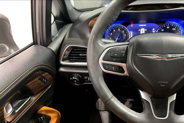 Used 2022 Chrysler Pacifica Pinnacle AWD/4WD image 14