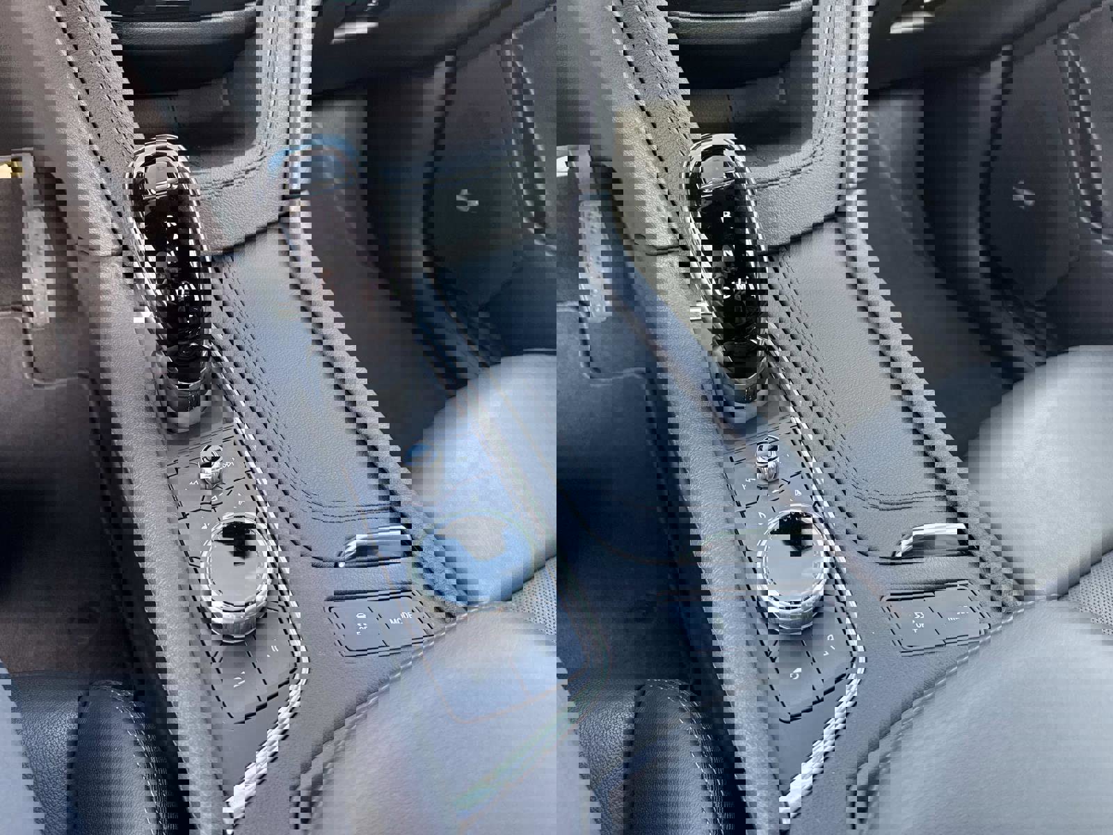 Certified 2025 Cadillac XT5 Premium Luxury image 26