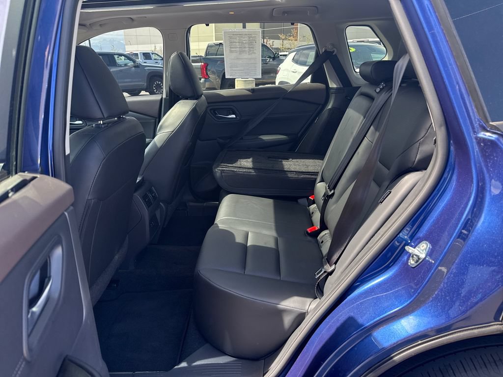 Used 2023 Nissan Rogue SV w/ SV Premium B Package AWD/4WD image 26