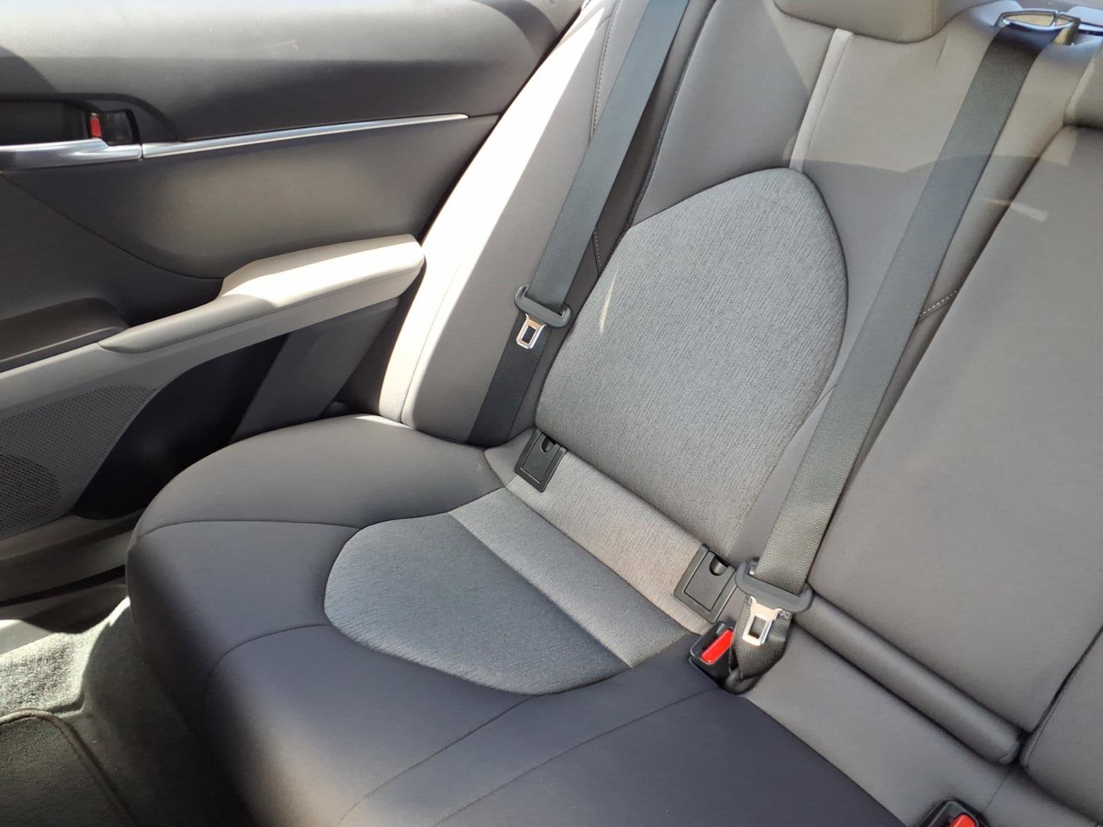 Used 2022 Toyota Camry LE FWD image 22