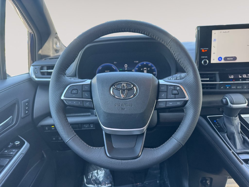 Used 2026 Toyota Sienna Platinum AWD/4WD image 12