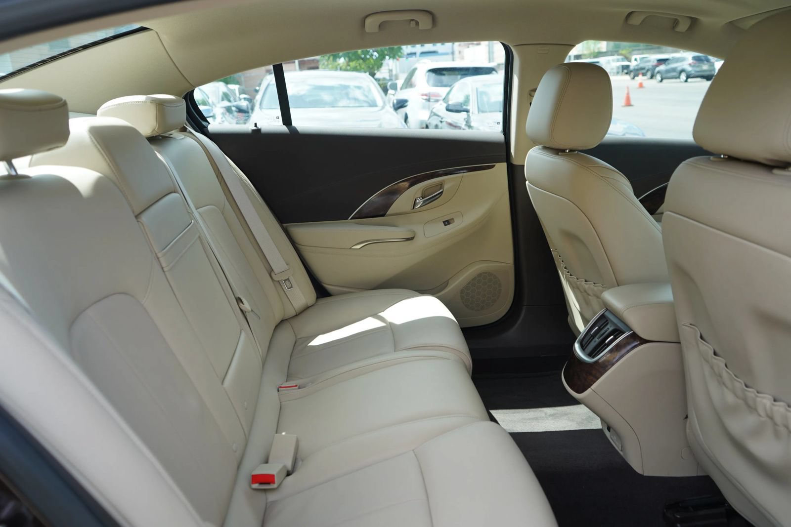 Used 2015 Buick LaCrosse Premium w/ Driver Confidence Package #1 FWD image 20