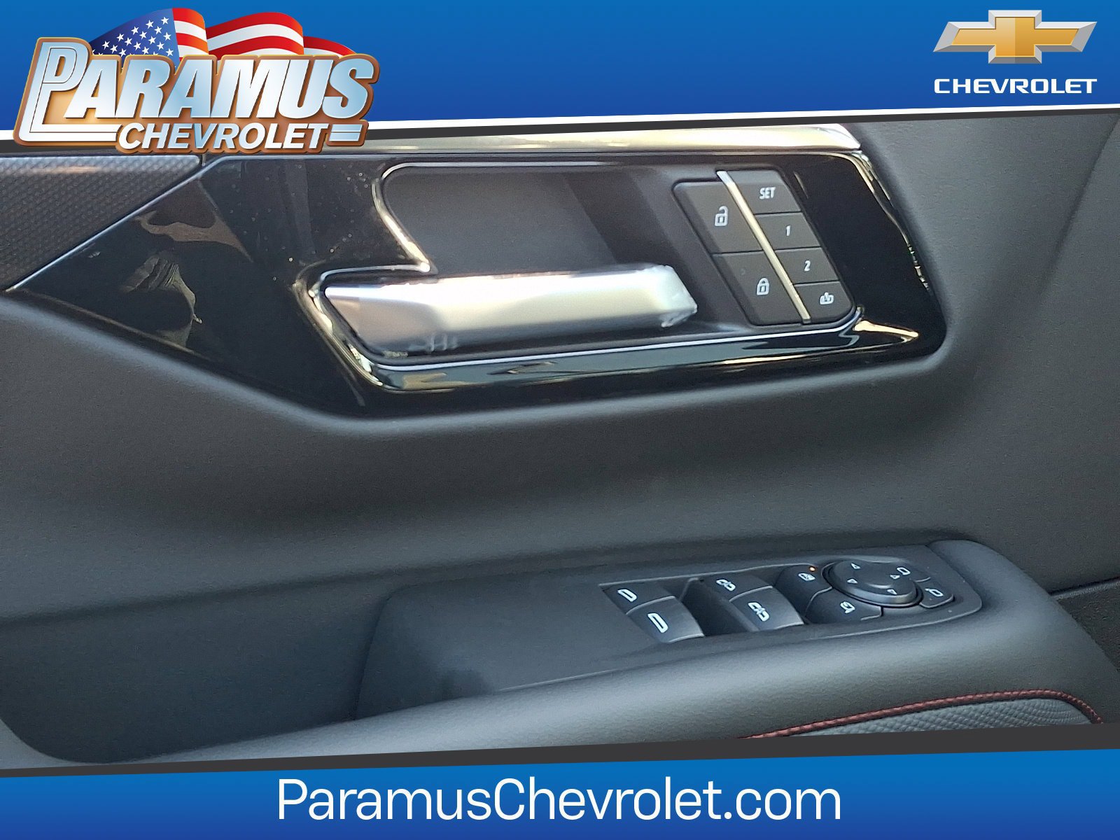 New 2026 Chevrolet Suburban RST w/ RST Capability Package AWD/4WD image 8
