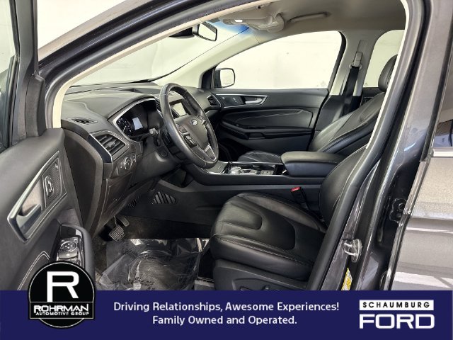 Used 2020 Ford Edge Titanium w/ Class II Trailer Tow Package AWD/4WD image 5