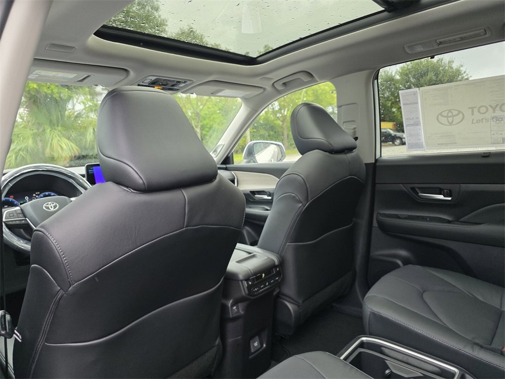 New 2026 Toyota Grand Highlander Limited image 24
