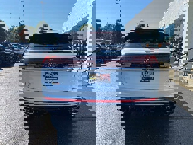 New 2026 Volkswagen Atlas Cross Sport SEL Premium R-Line image 10