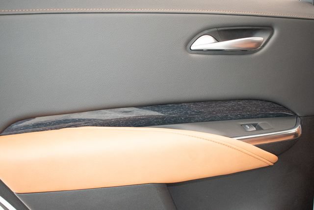 Used 2024 Cadillac XT4 Sport AWD/4WD image 18