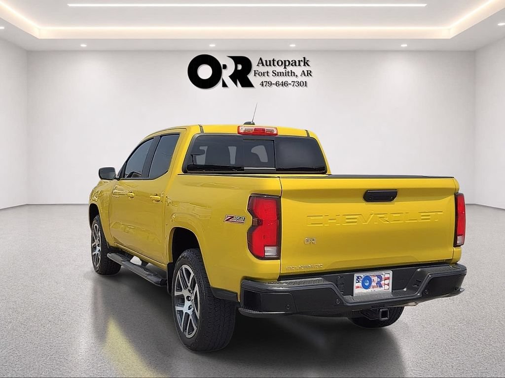Used 2023 Chevrolet Colorado Z71 w/ Z71 Convenience Package 2 AWD/4WD image 4