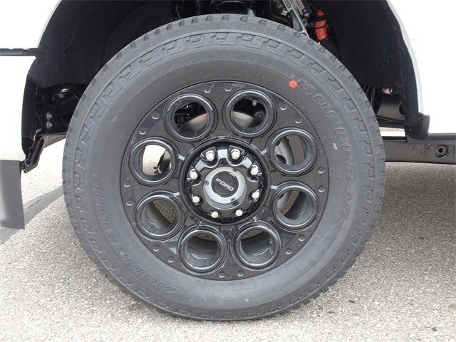 New 2025 Ford F250 Lariat w/ Lariat Ultimate Package image 2