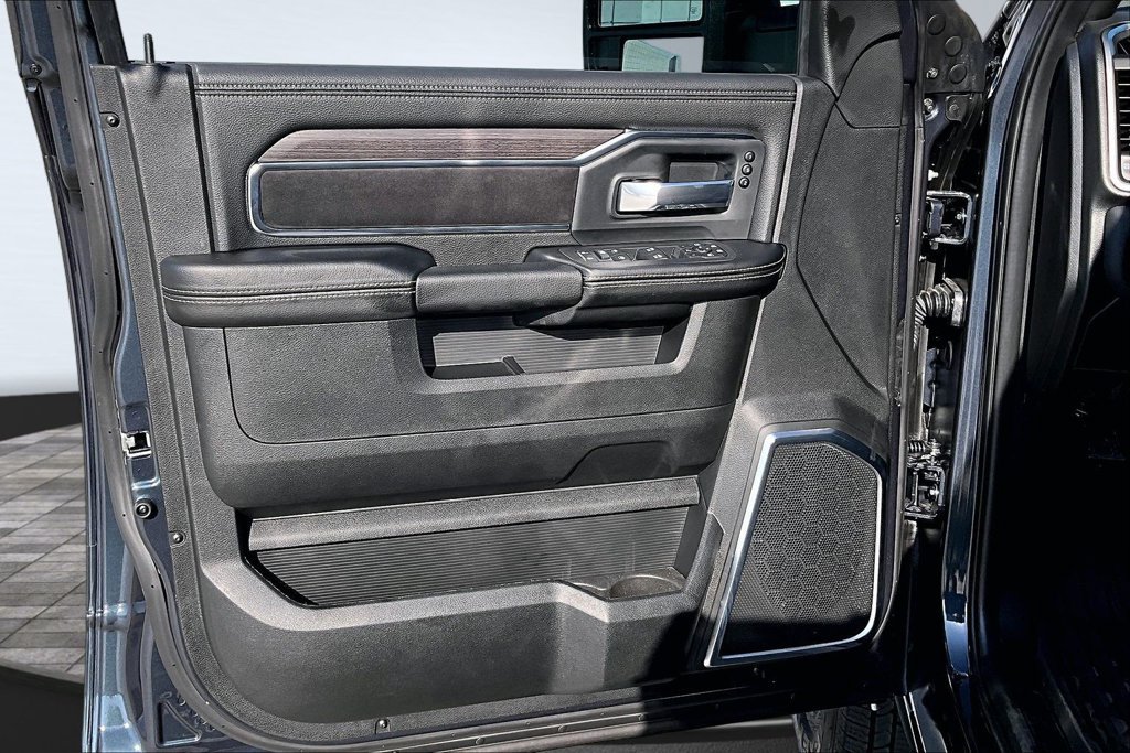 New 2026 RAM 3500 Laramie w/ Night Edition AWD/4WD image 13