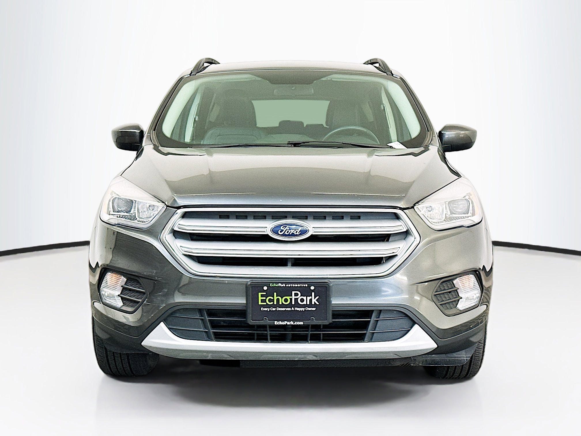 Used 2018 Ford Escape SEL image 2
