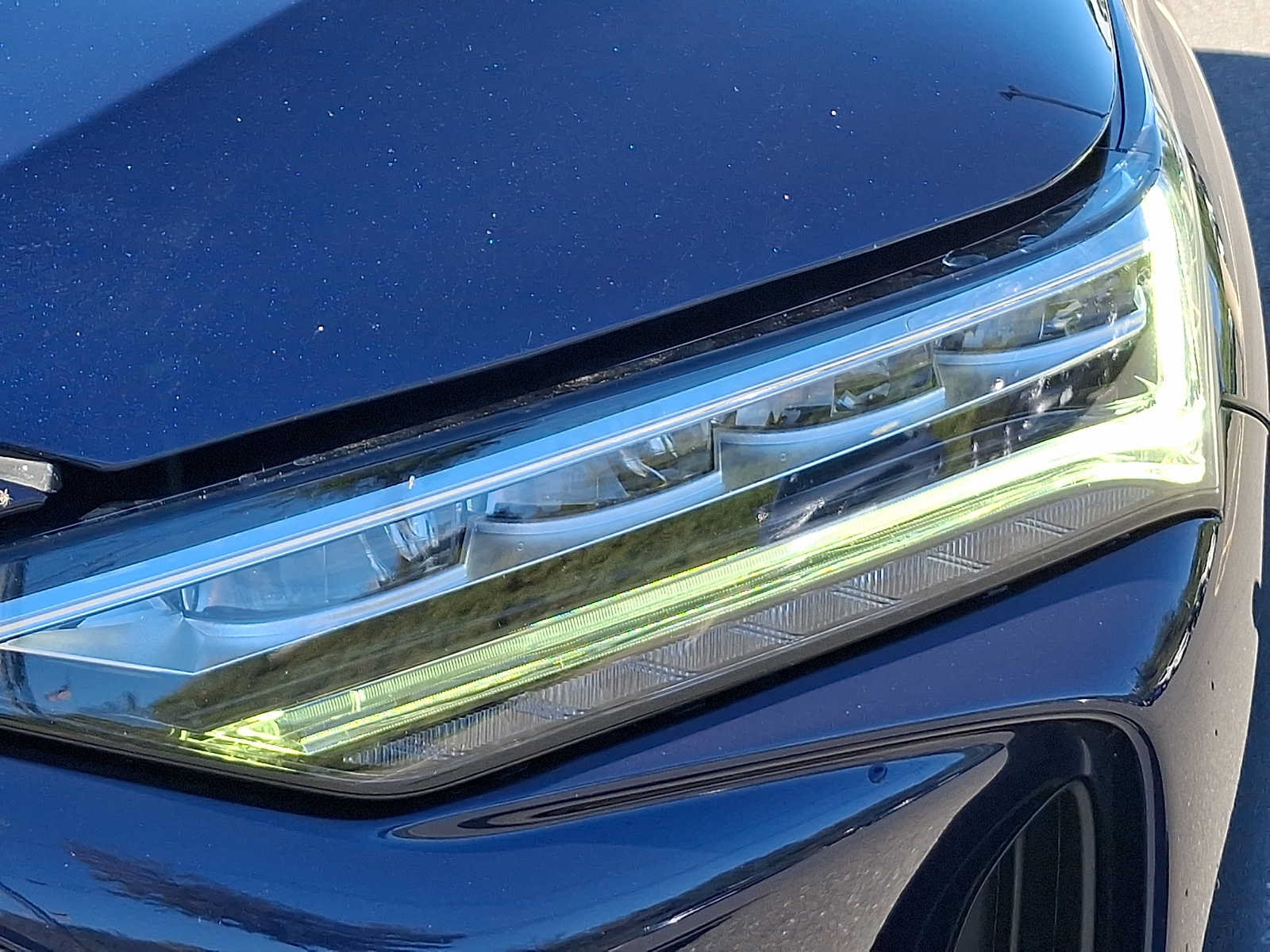 Certified 2024 Acura MDX w/ Technology Package AWD/4WD image 9