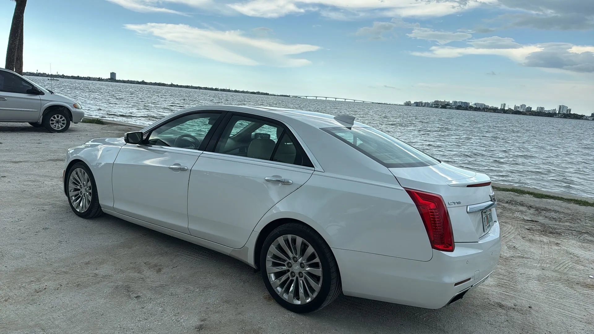 Used 2016 Cadillac CTS Luxury image 6