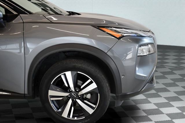 Used 2023 Nissan Rogue SL w/ SL Premium Package image 13