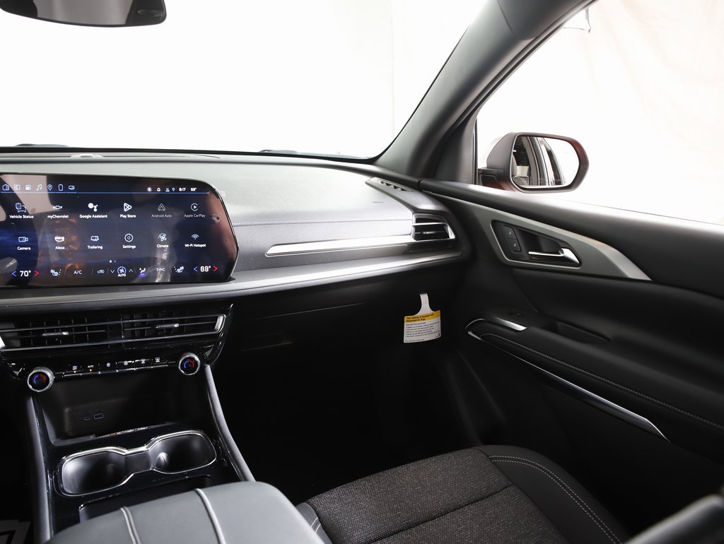 New 2025 Chevrolet Traverse LT w/ Midnight/Sport Edition image 15