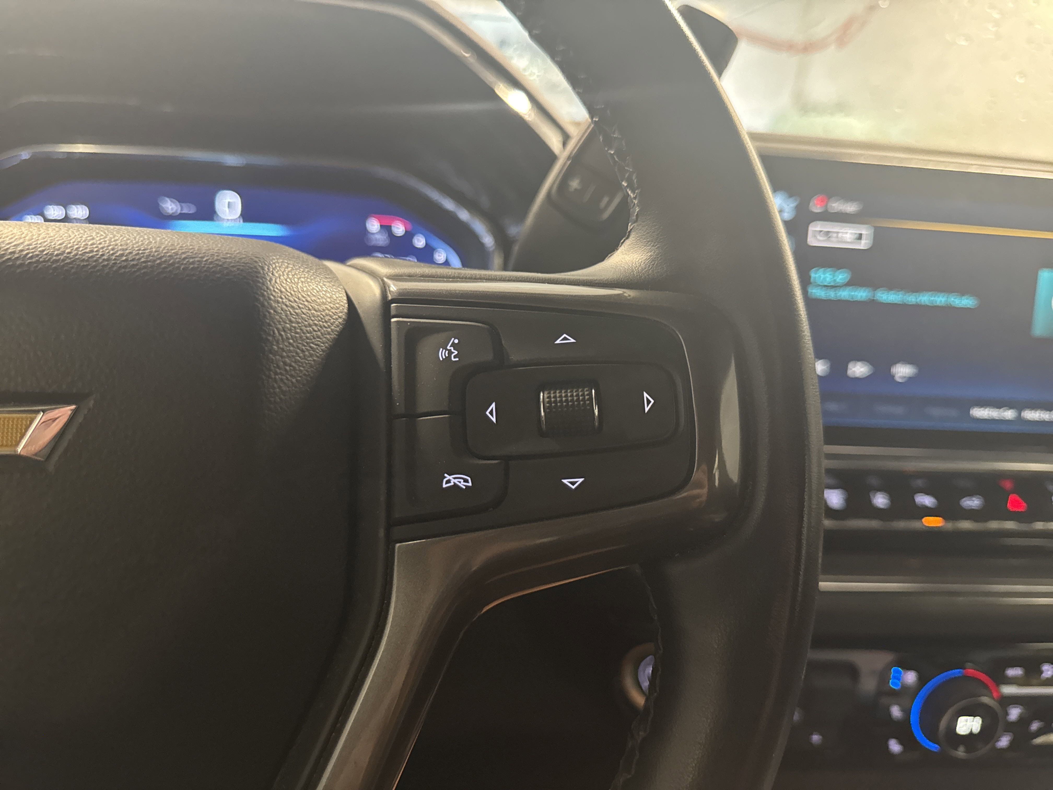 Used 2024 Chevrolet Silverado 3500 High Country w/ High Country Premium Package image 15