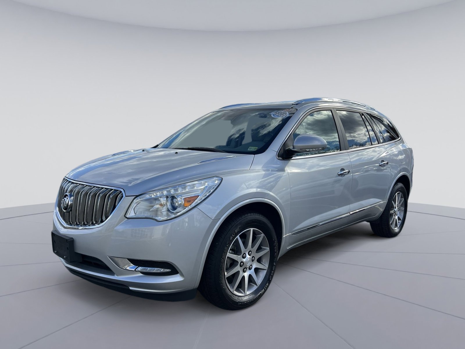 Used 2017 Buick Enclave Leather image 1