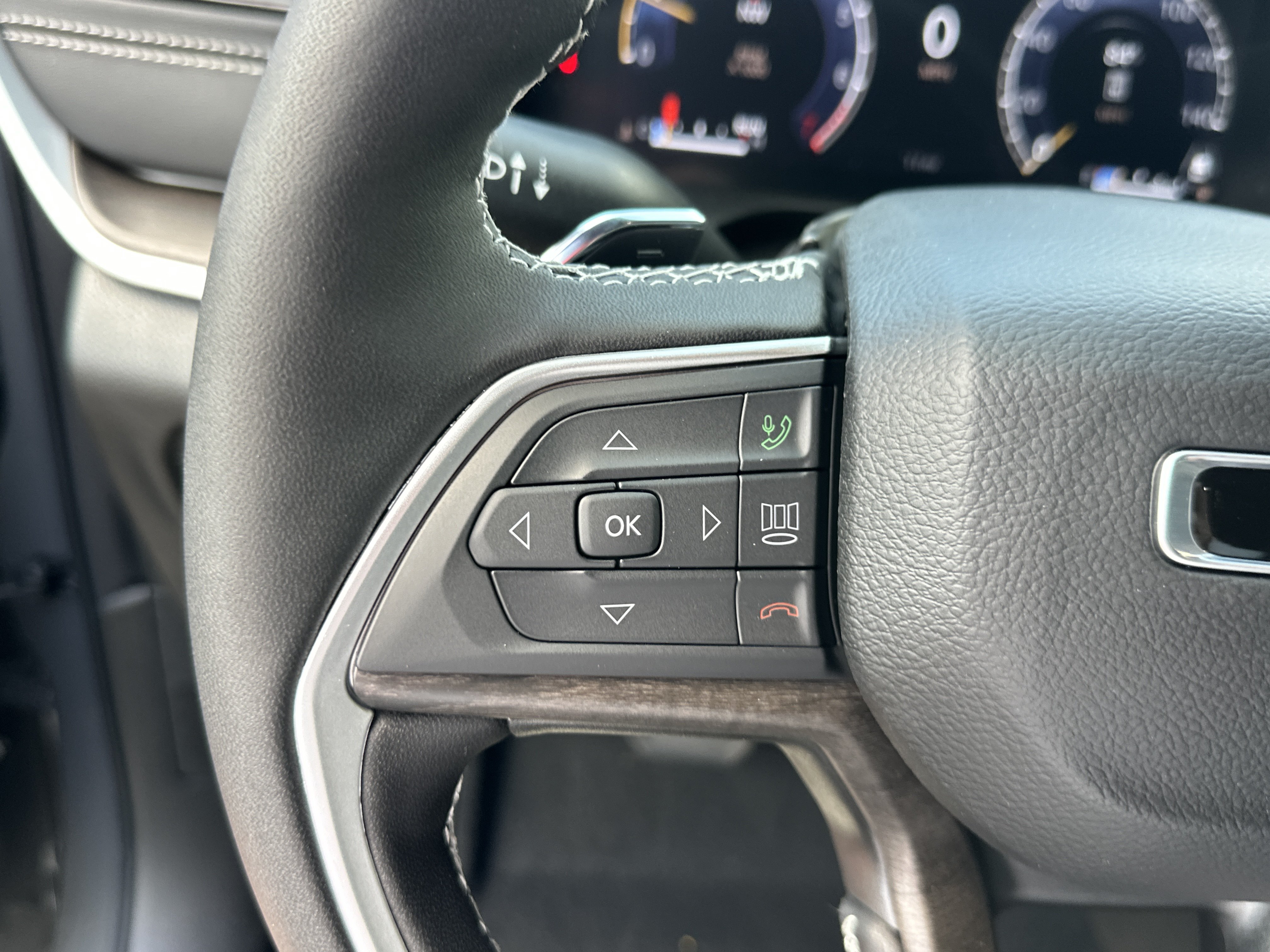 New 2027 Jeep Grand Cherokee Limited AWD/4WD image 8