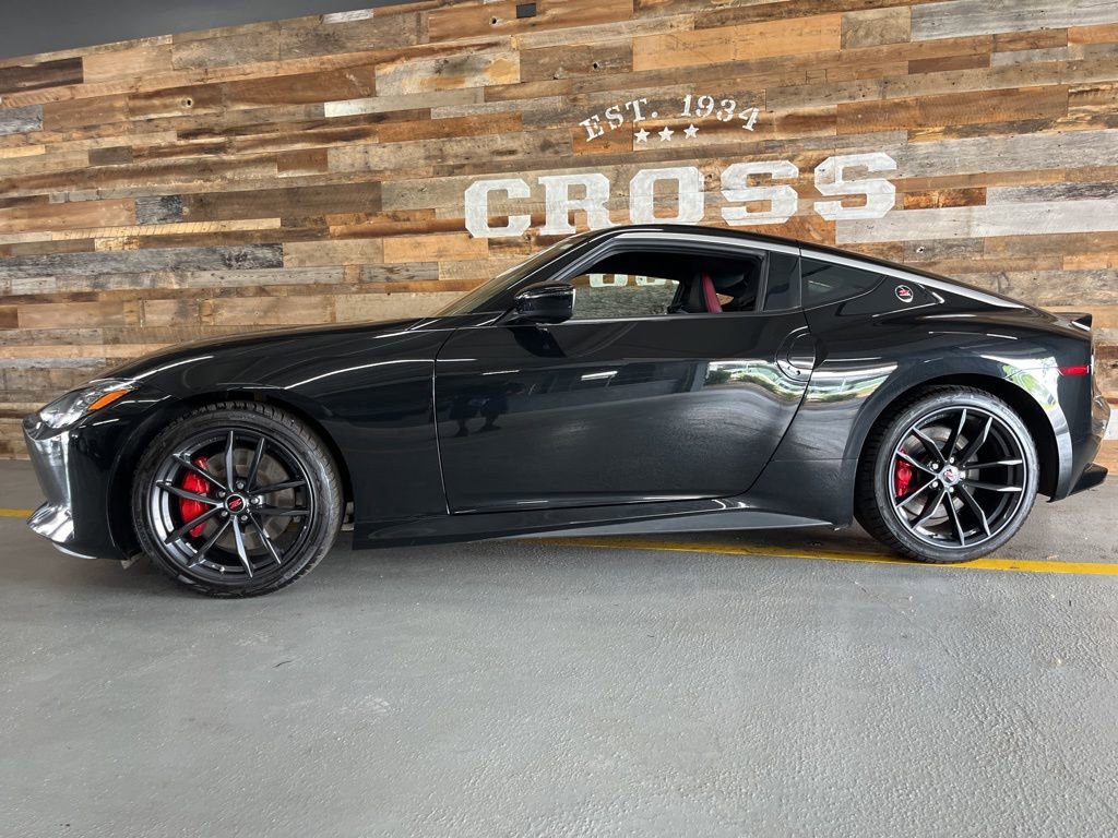 Used 2024 Nissan Z Performance w/ Floor Mat Package RWD image 16