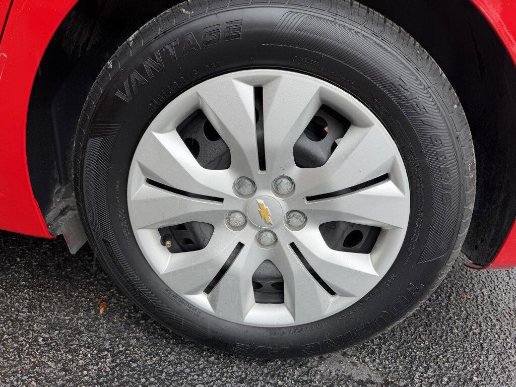 Used 2016 Chevrolet Cruze LS FWD image 23