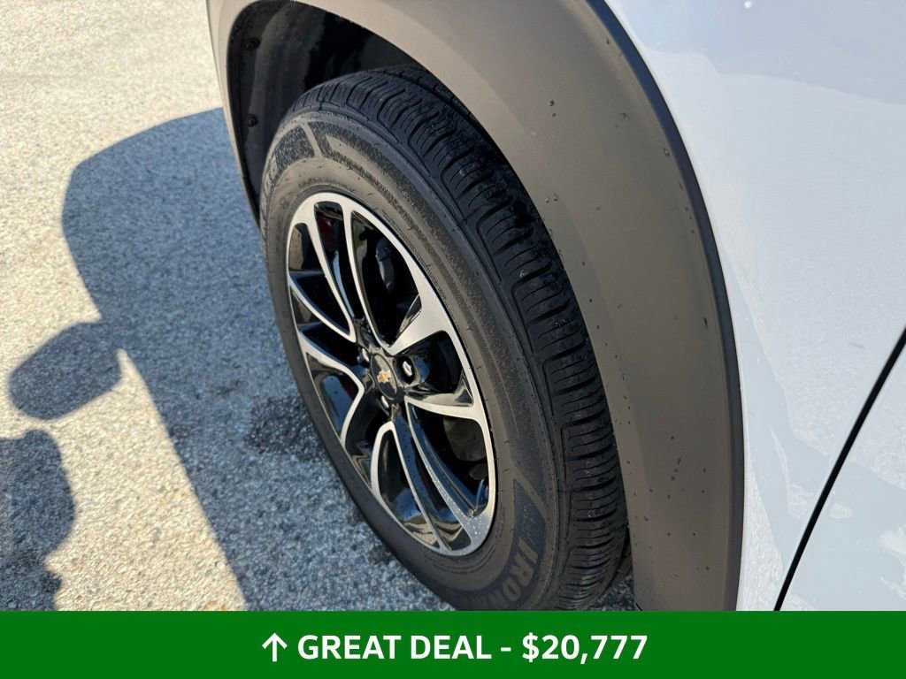 Used 2024 Chevrolet TrailBlazer LT w/ Driver Confidence Package image 14