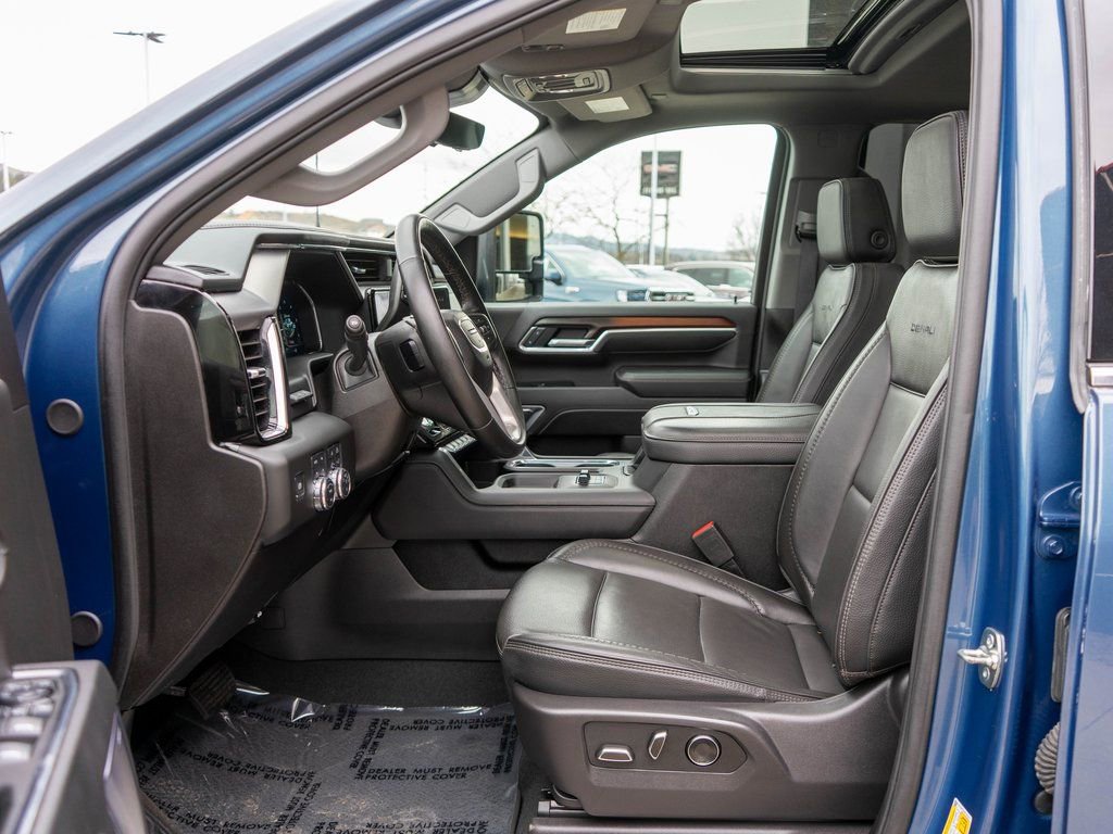 Used 2025 GMC Sierra 2500 Denali w/ Denali Reserve Package image 11