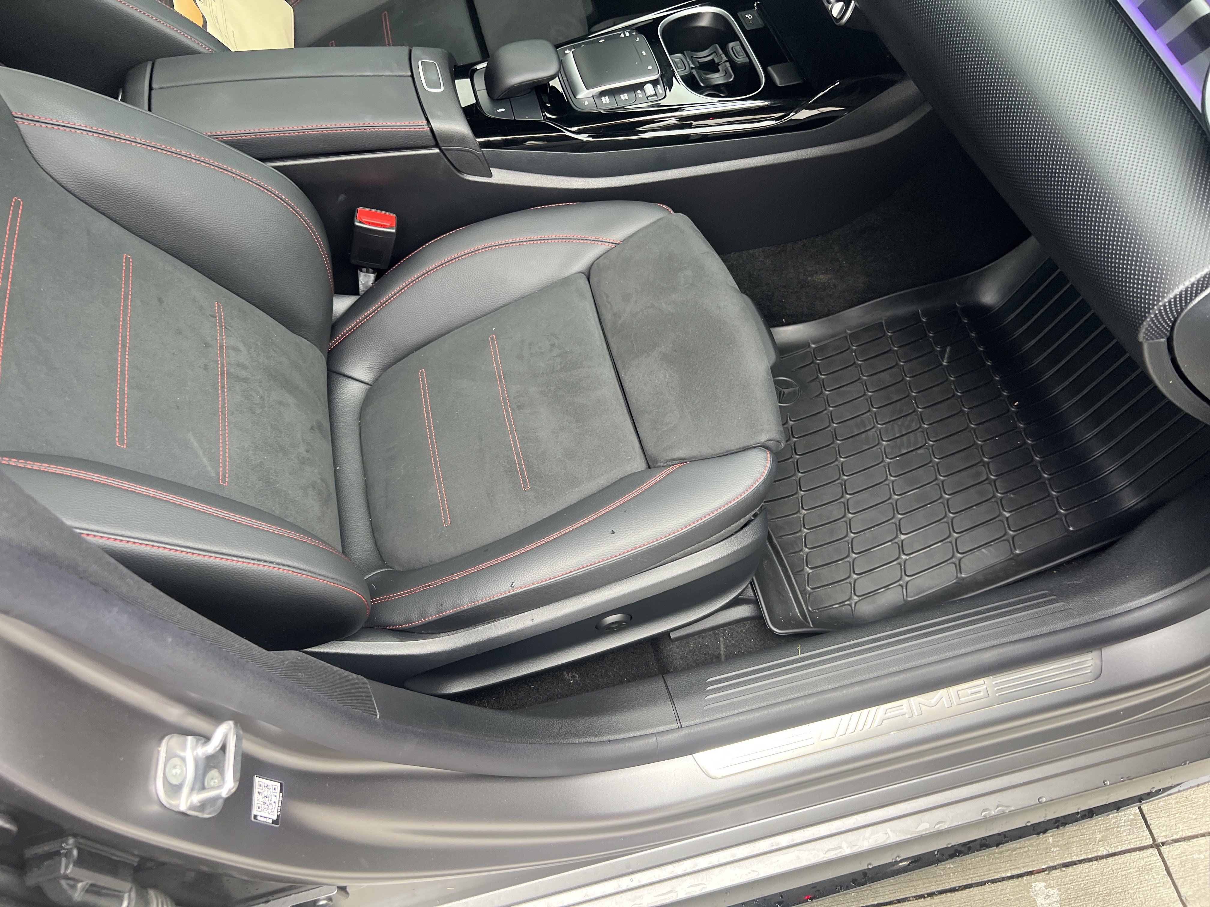 Used 2023 Mercedes-Benz CLA 35 AMG 4MATIC image 35