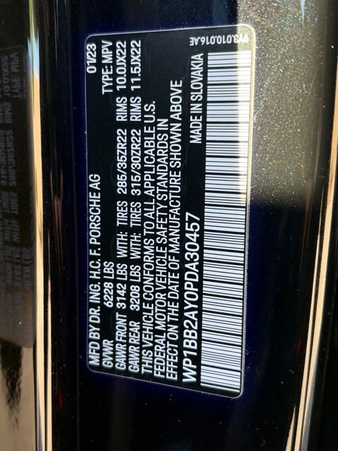 Used 2023 Porsche Cayenne S image 38