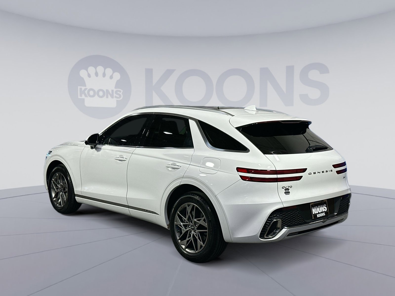 Used 2024 Genesis GV70 2.5T w/ Advanced Package image 4